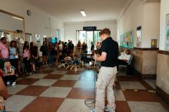 Bernhofer_raus_aus_der_schule_vernissage-5